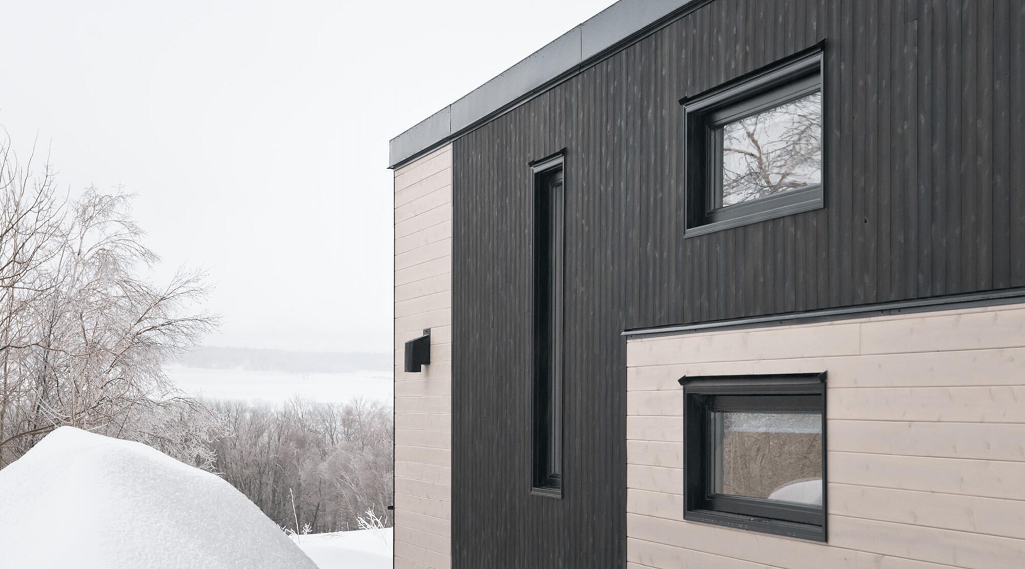 tiny house on wheels exterior