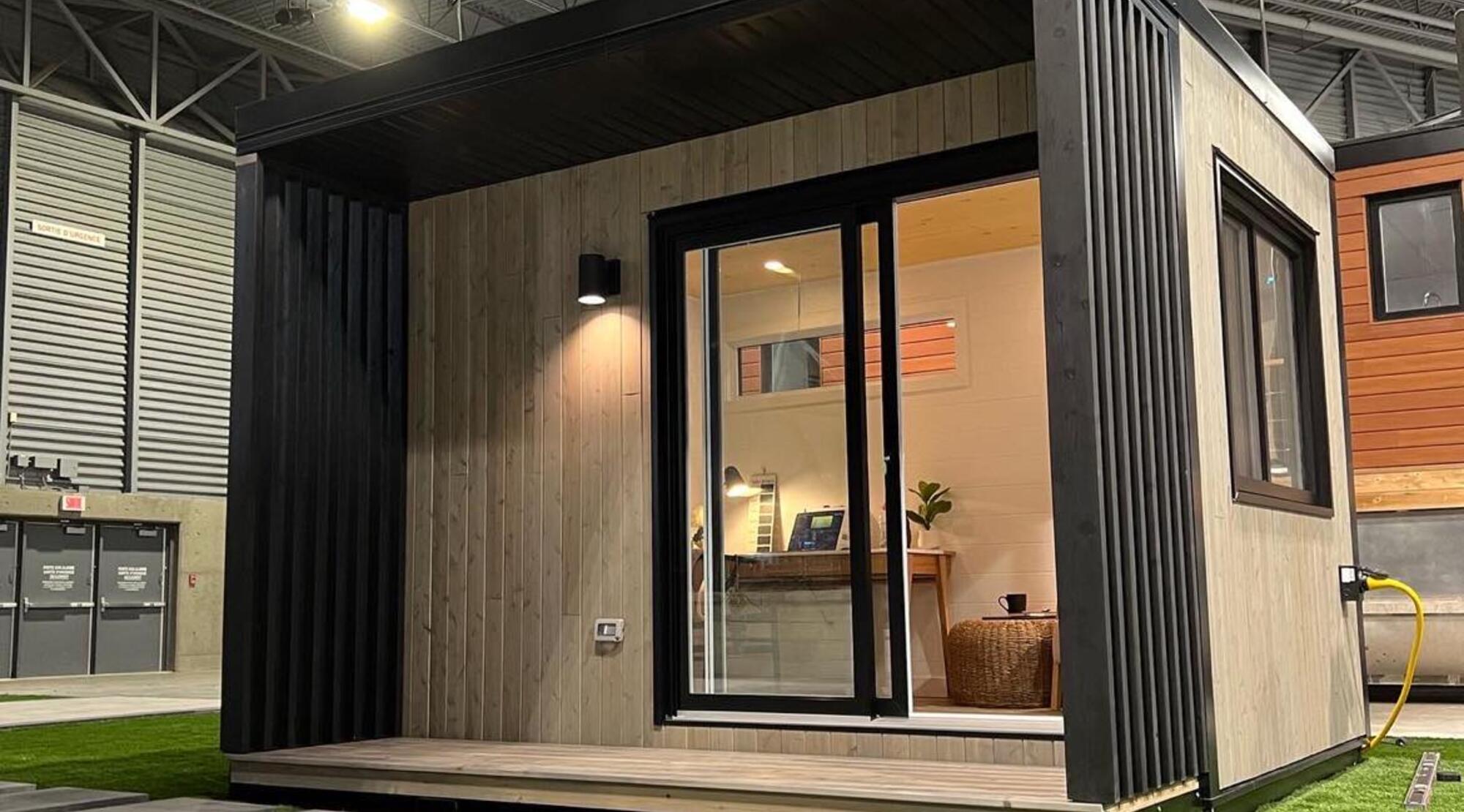 UHA - Cabine - 8' x 12' & 10' x 16' - 4 saisons - Extérieur