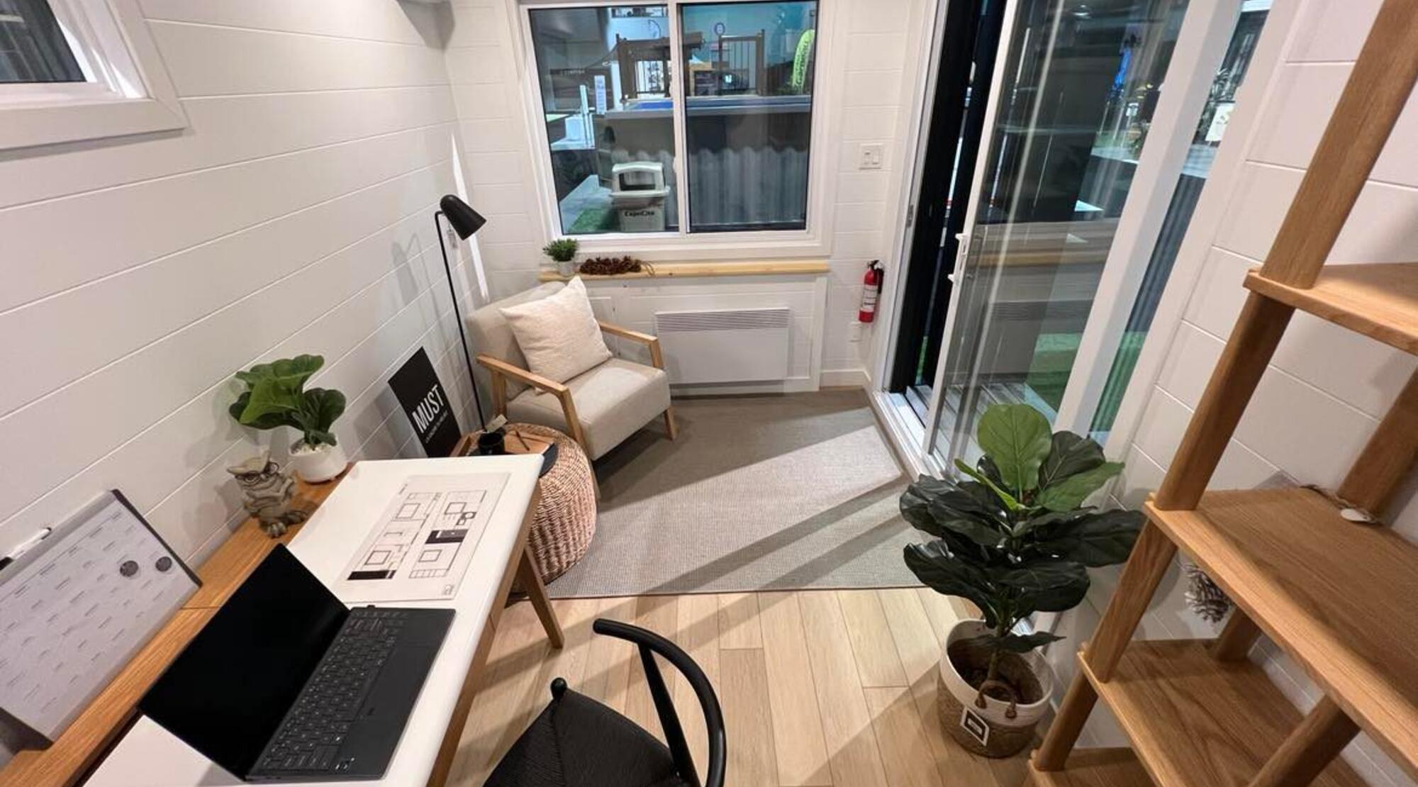 ADU - Cabin - 8' x 12' & 10' x 16' - 4 seasons - Home office