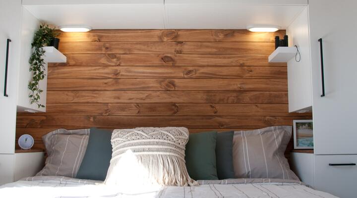 tiny house on wheels bedroom