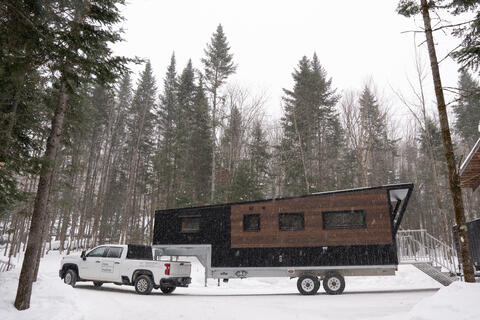 tiny house fifth wheel - 2 bedrooms - off grid - 4 seasons